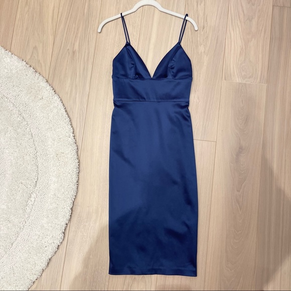 Solace London Blue Midi Dress - Picture 2 of 3